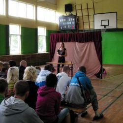 Występ teatru