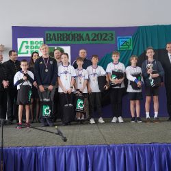 b23