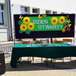 Dzień Otwarty w naszej szkole – wiedza, pasja i wojskowa przygoda!